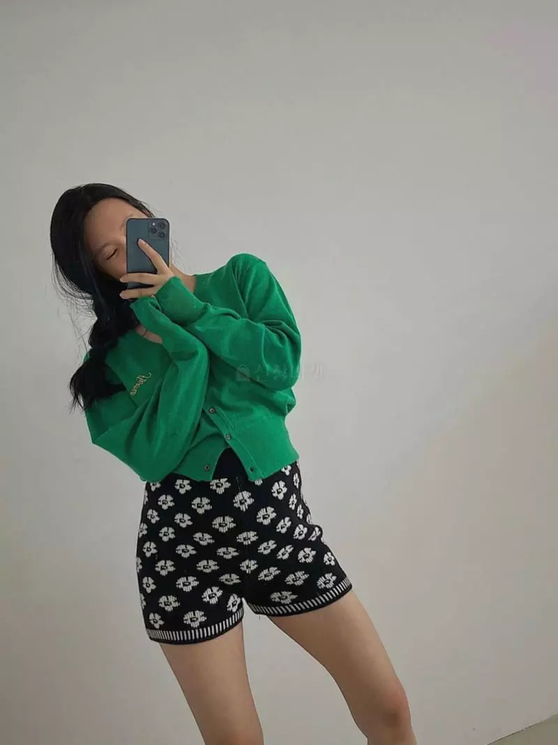 140 Avenue - Korean Women Fashion - #womensfashion - Cash Embrodiery Cardigan