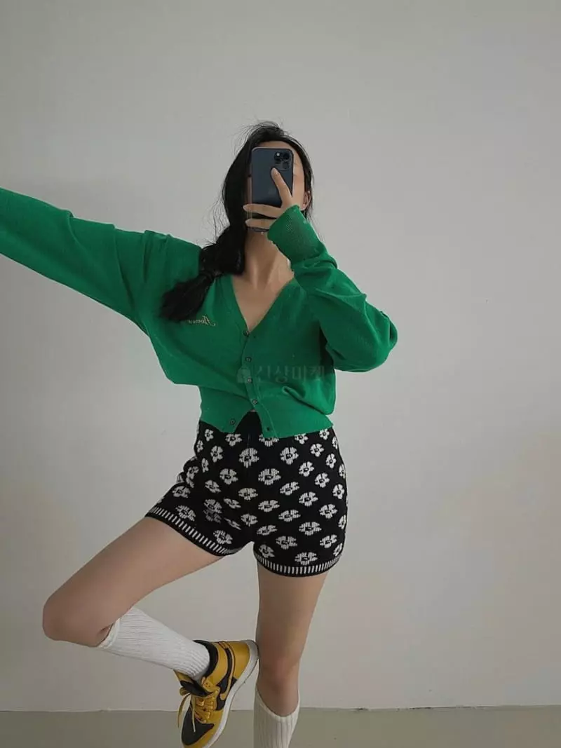 140 Avenue - Korean Women Fashion - #womensfashion - Cash Embrodiery Cardigan - 3