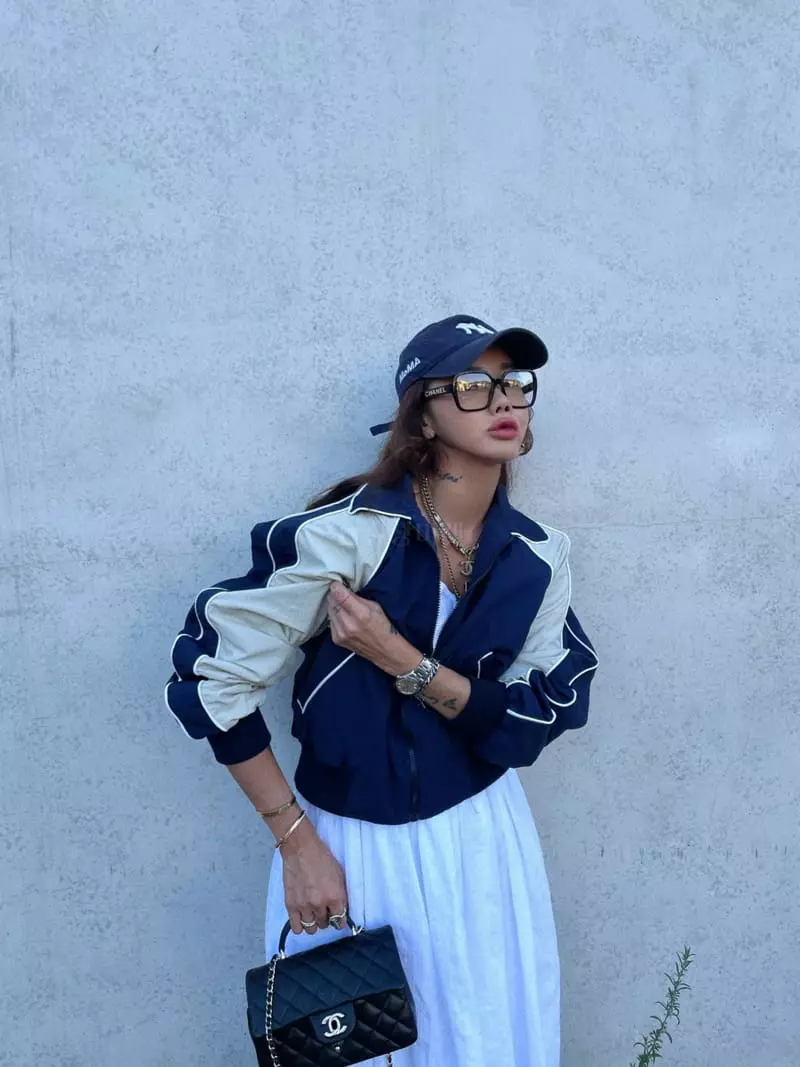 Abbeylee - Korean Women Fashion - #womensfashion - Line Basiti Jacket - 12