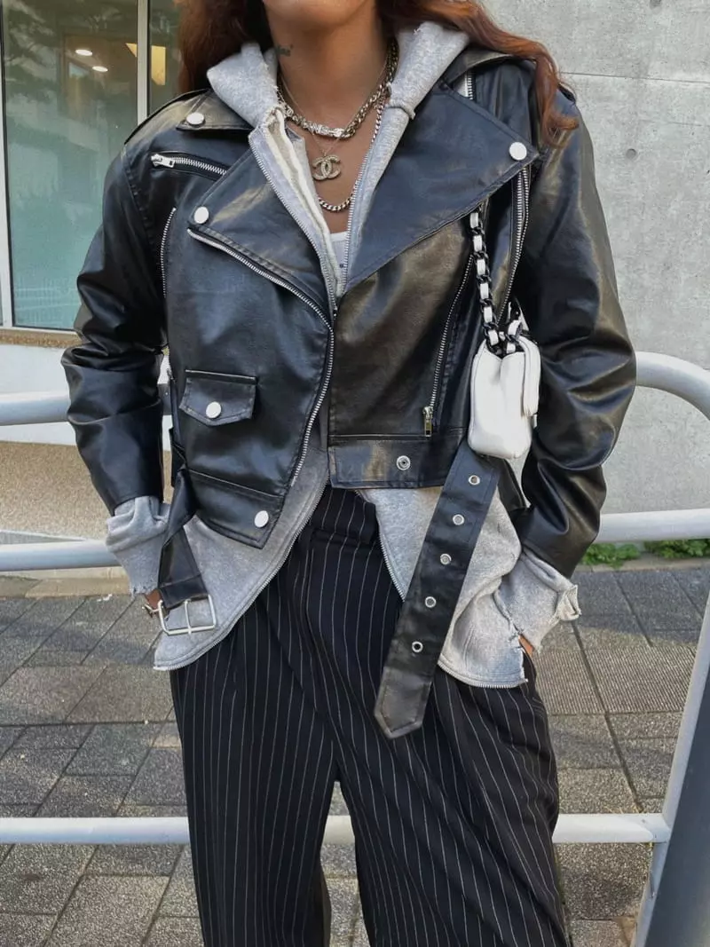 Abbeylee - Korean Women Fashion - #womensfashion - Leather Crop Jacket - 3
