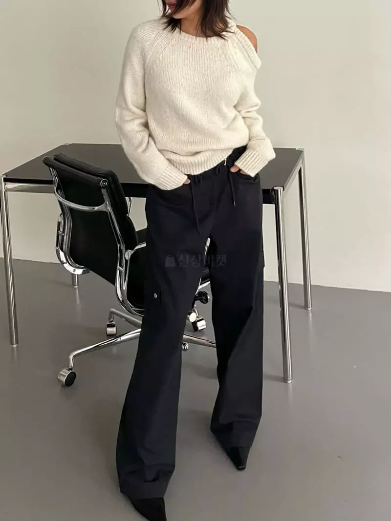 Acme - Korean Women Fashion - #vintagekidsstyle - Shoulder Knit Tee