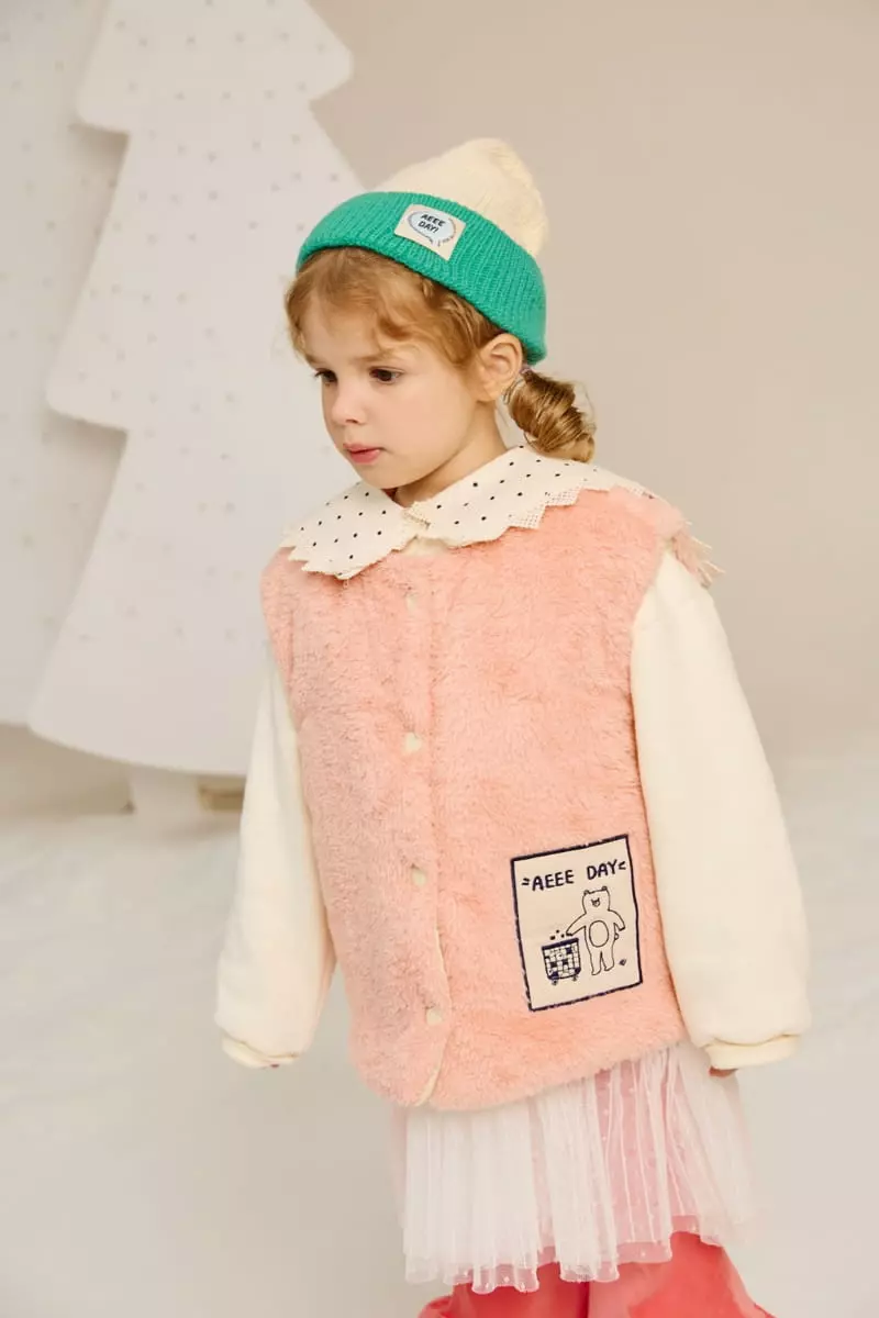 Aeeeday - Korean Children Fashion - #childofig - Block Dot Cape - 9