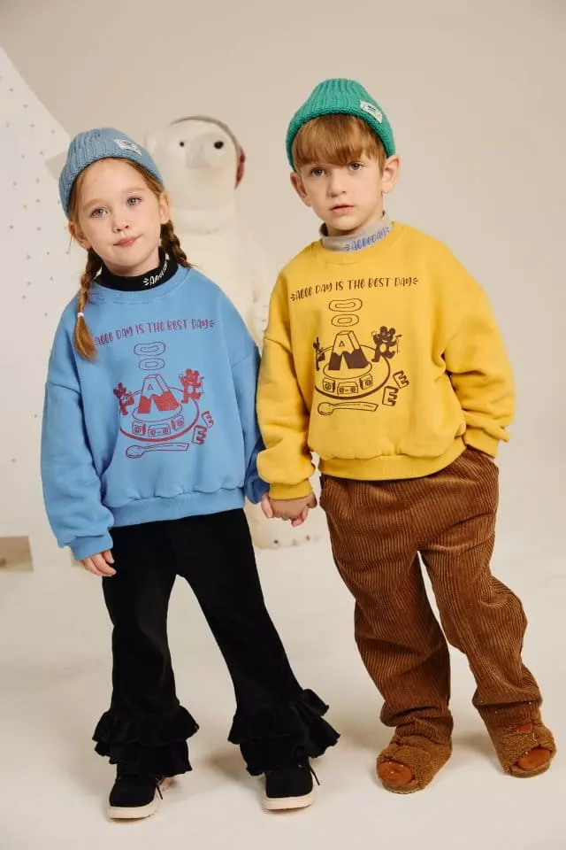 Aeeeday - Korean Children Fashion - #childofig - Bear Sweatshirt - 4