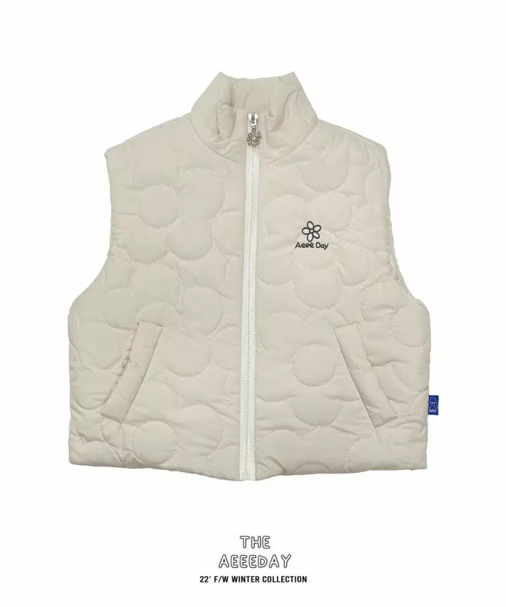 Aeeeday - Korean Children Fashion - #kidsstore - Flower Padding Vest - 7