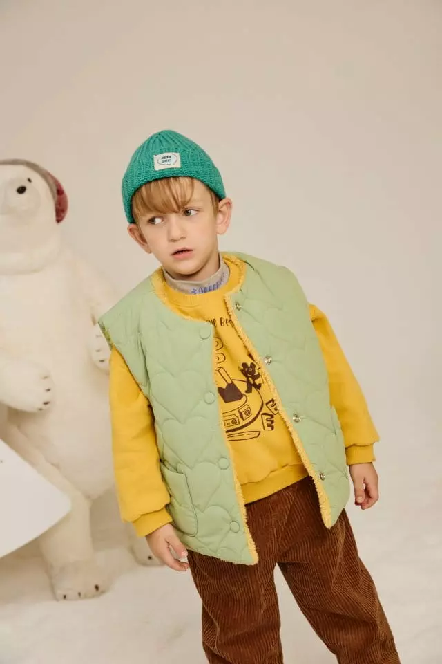 Aeeeday - Korean Children Fashion - #kidzfashiontrend - Heart Reversible Padding Vest - 5