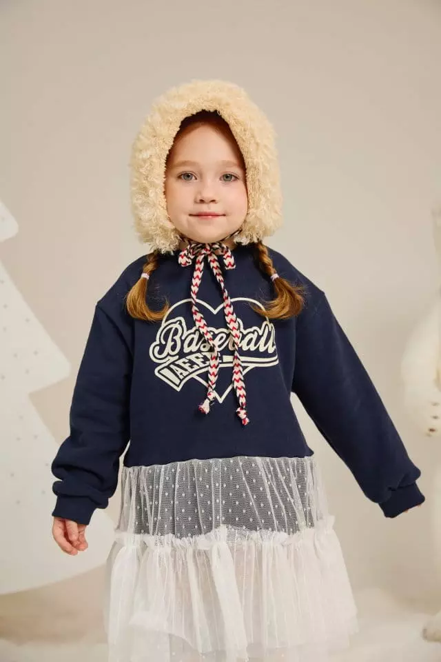 Aeeeday - Korean Children Fashion - #kidzfashiontrend - Heart One-piece Sweatshirt - 2