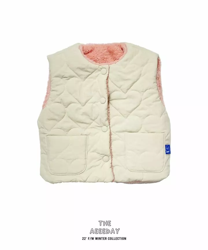Aeeeday - Korean Children Fashion - #littlefashionista - Heart Reversible Padding Vest - 7