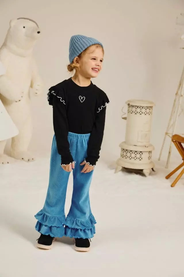 Aeeeday - Korean Children Fashion - #littlefashionista - Fril Heart Half Turtleneck Tee - 6