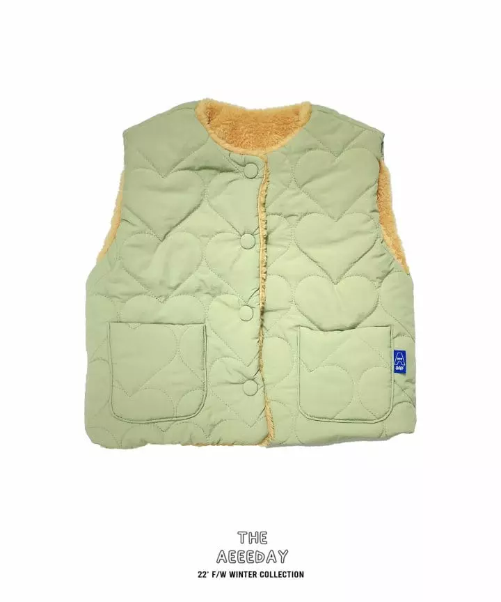 Aeeeday - Korean Children Fashion - #prettylittlegirls - Heart Reversible Padding Vest - 10