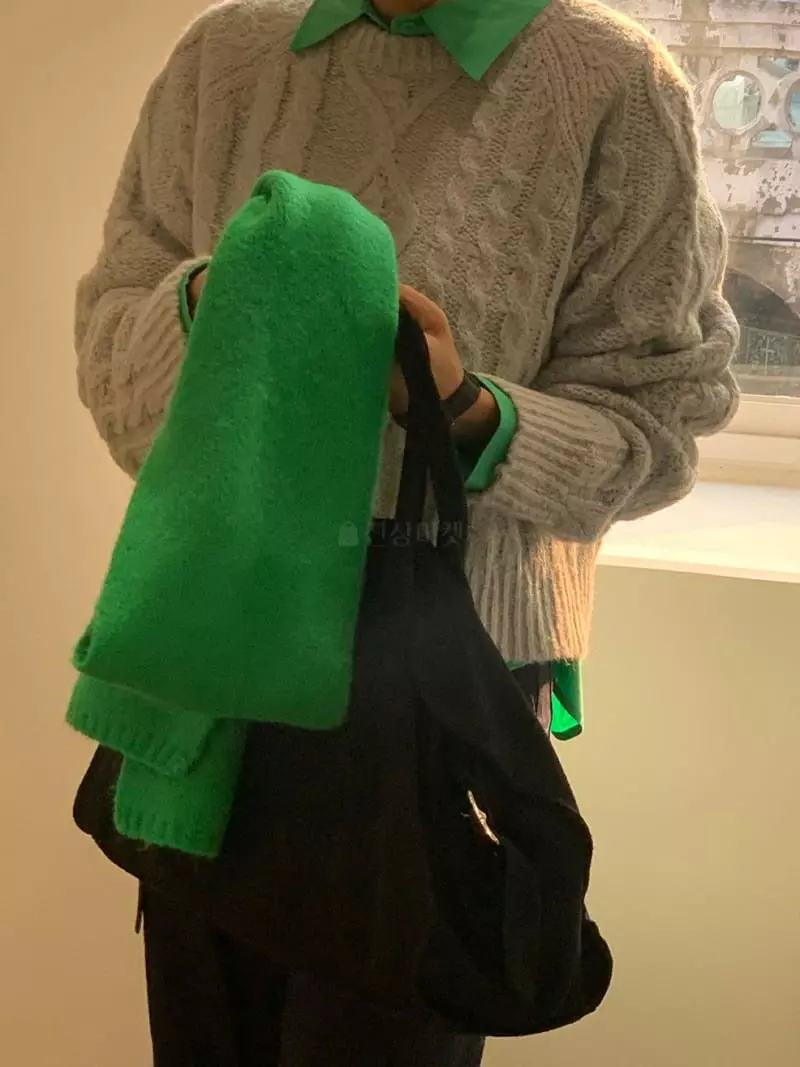 Amiment - Korean Women Fashion - #momslook - Jane Knit Muffler - 3