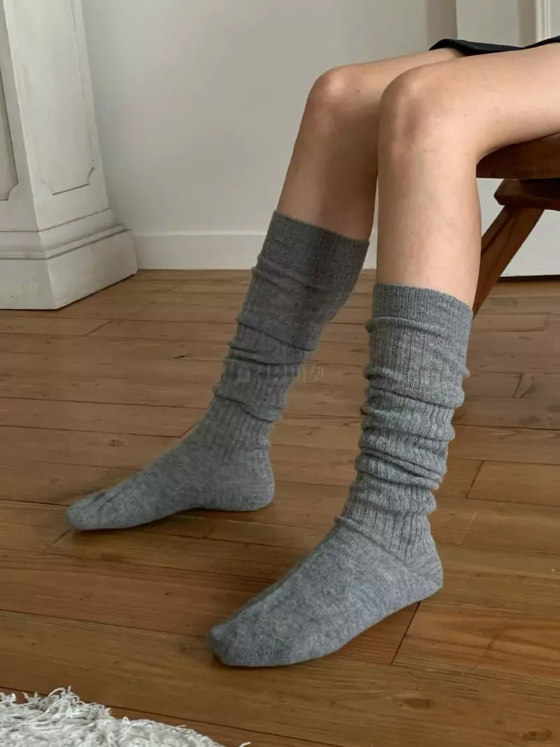 Amiment - Korean Women Fashion - #momslook - Rib Socks - 3