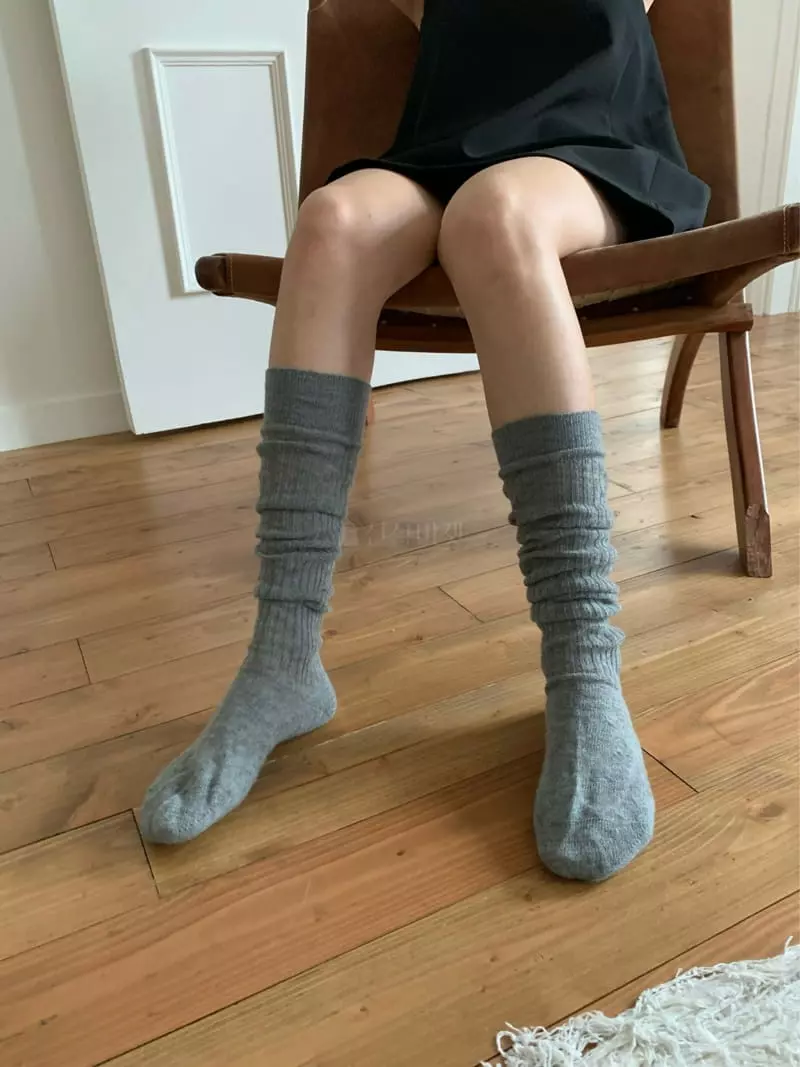 Amiment - Korean Women Fashion - #momslook - Rib Socks - 5
