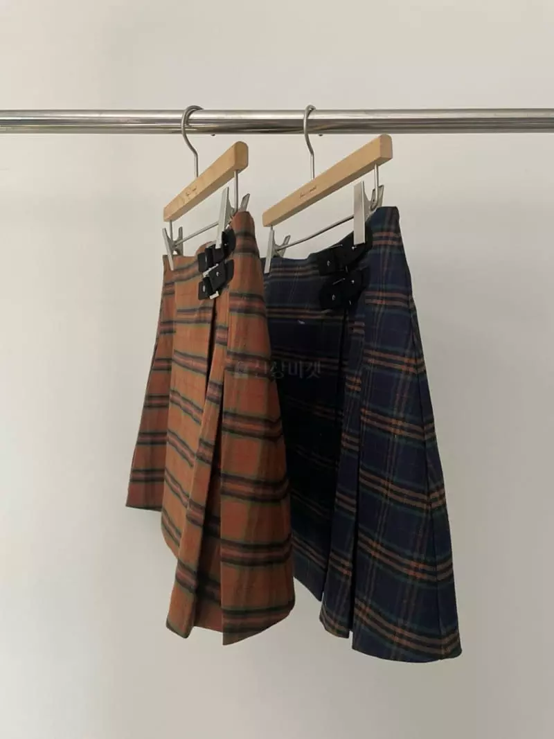 Amiment - Korean Women Fashion - #momslook - Belcro Skirt - 7