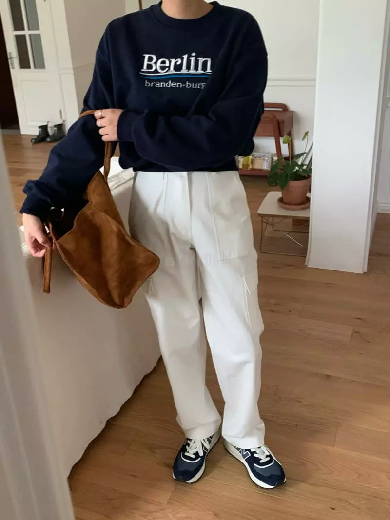 Amiment - Korean Women Fashion - #momslook - Berlin Sweatshirt - 5