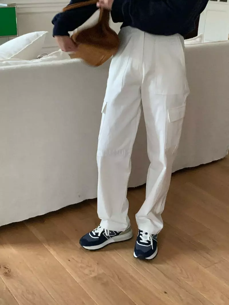 Amiment - Korean Women Fashion - #shopsmall - Maple Cargo Pants - 4