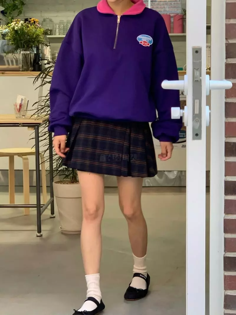 Amiment - Korean Women Fashion - #thelittlethings - Collar Color Sweatshirt