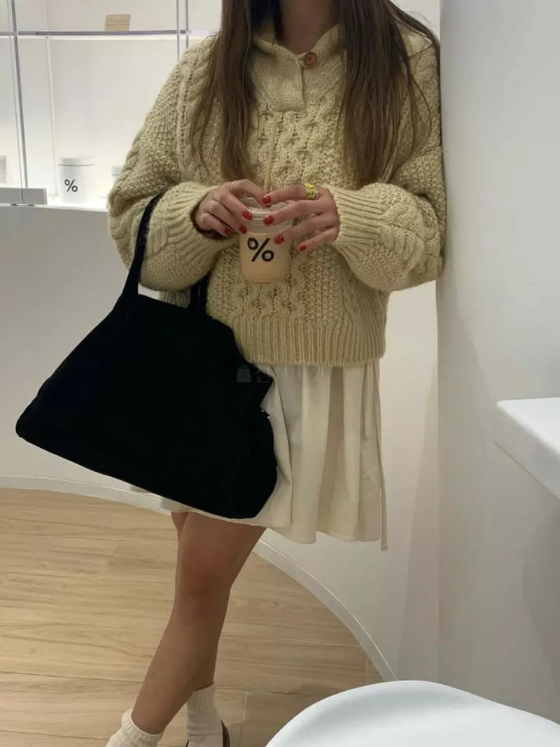 Amiment - Korean Women Fashion - #vintageinspired - Berdi Shawl Knit Tee - 6