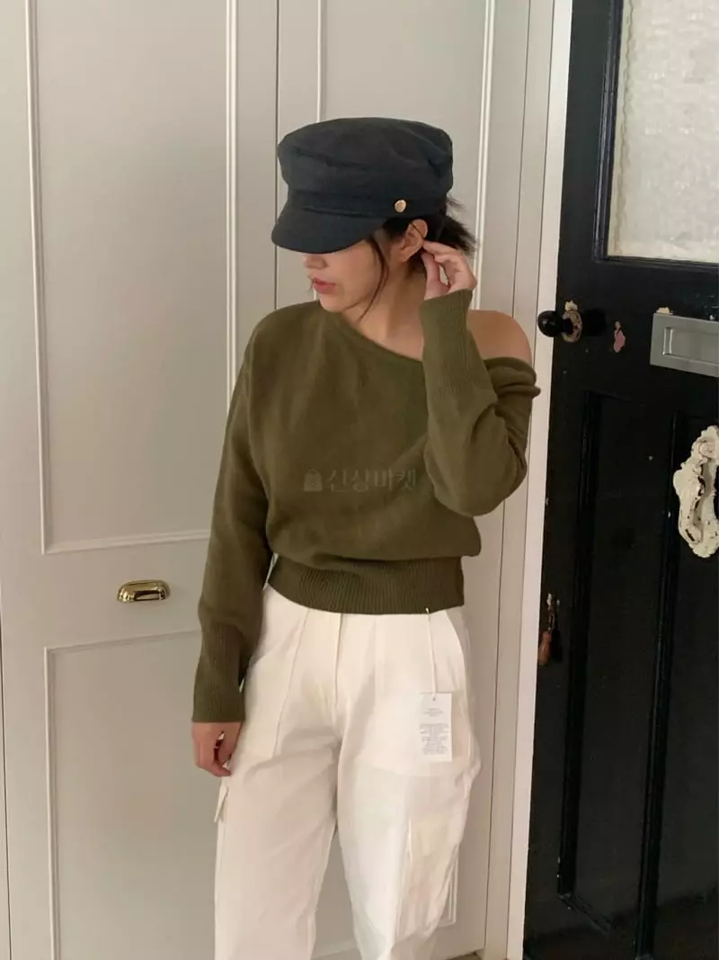 Amiment - Korean Women Fashion - #womensfashion - One Off Shoulder Knit Tee - 5