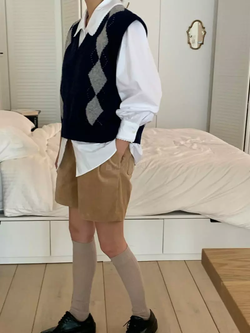 Amiment - Korean Women Fashion - #womensfashion - Argyle Vest