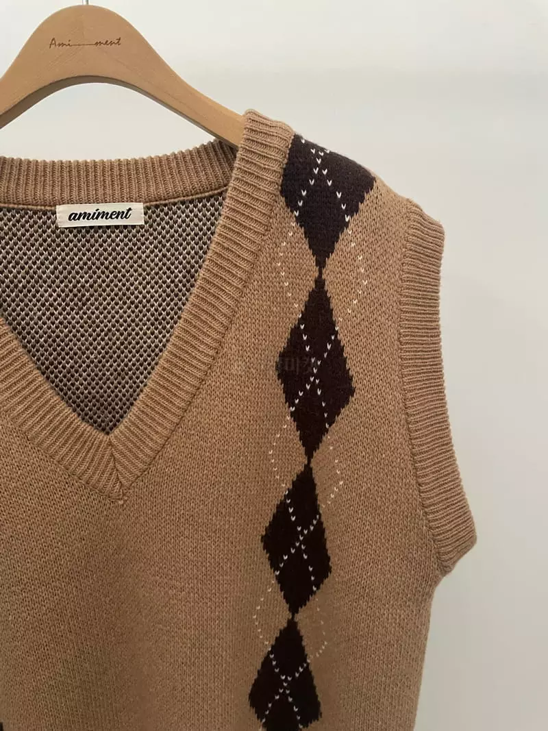 Amiment - Korean Women Fashion - #womensfashion - Argyle Vest - 11
