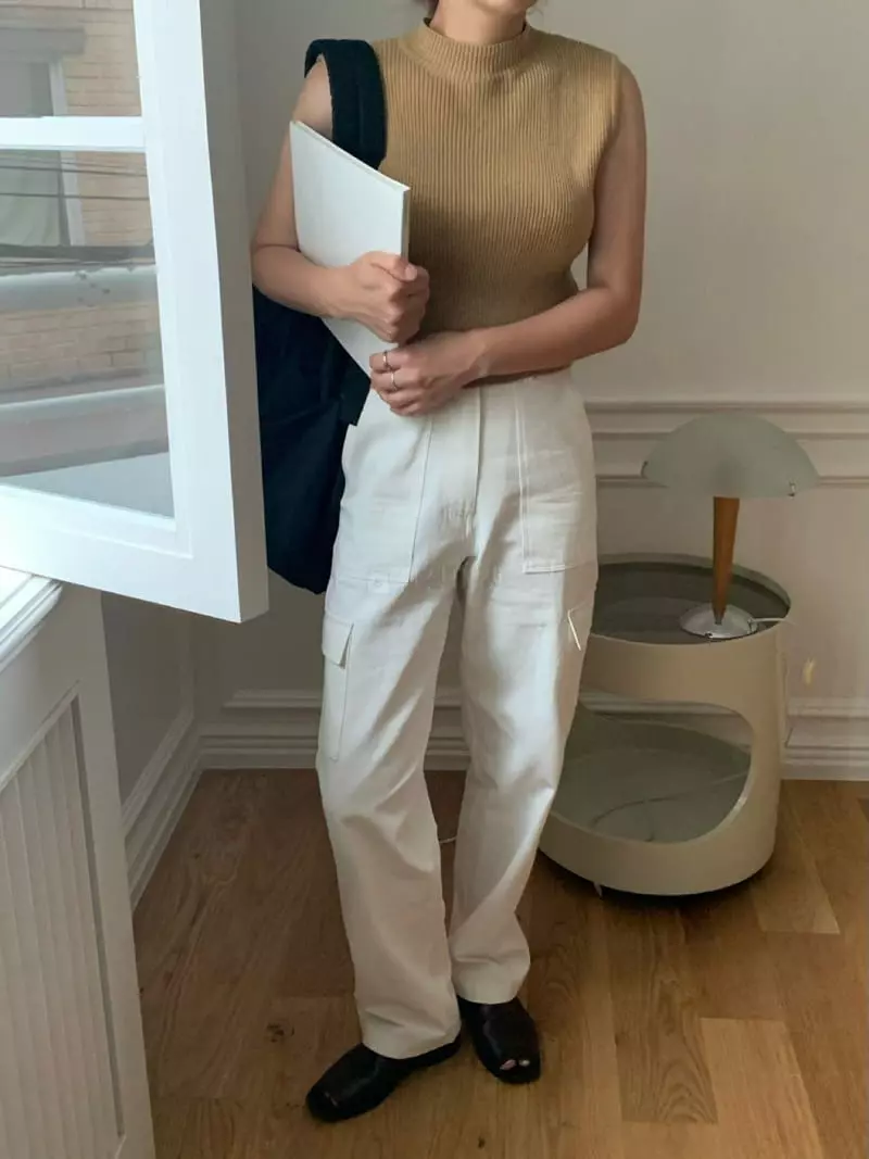 Amiment - Korean Women Fashion - #womensfashion - Maple Cargo Pants - 9