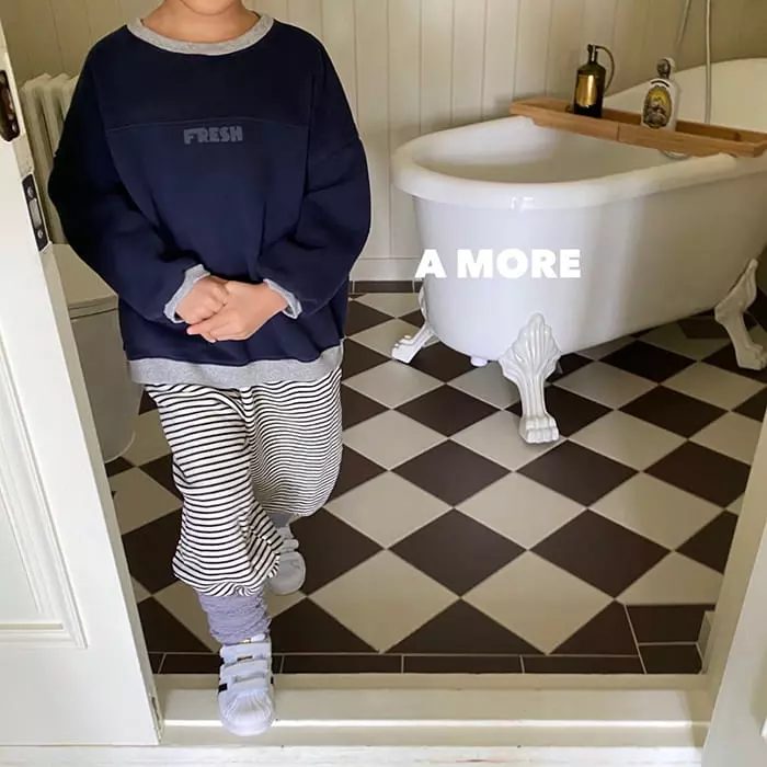 Amore - Korean Children Fashion - #toddlerclothing - Fresh Sweatshirt - 9