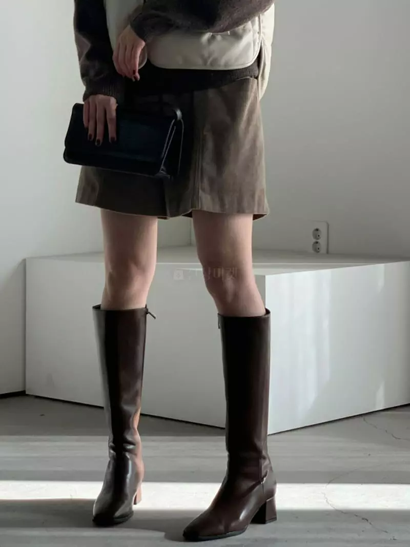 Baribari - Korean Women Fashion - #momslook - Rib Shorts - 2