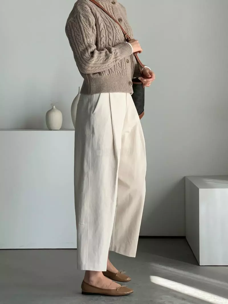 Baribari - Korean Women Fashion - #vintagekidsstyle - 10 Cotton Pants - 2