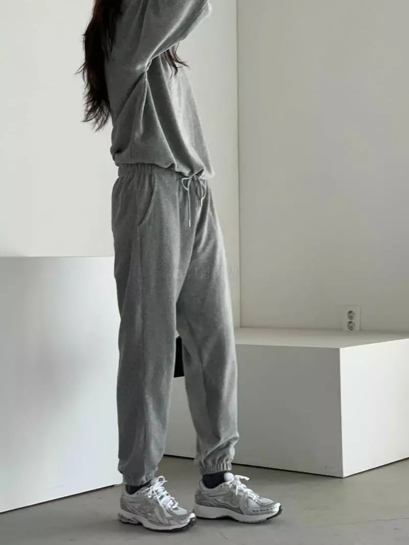 Baribari - Korean Women Fashion - #womensfashion - Veloure Pants - 3
