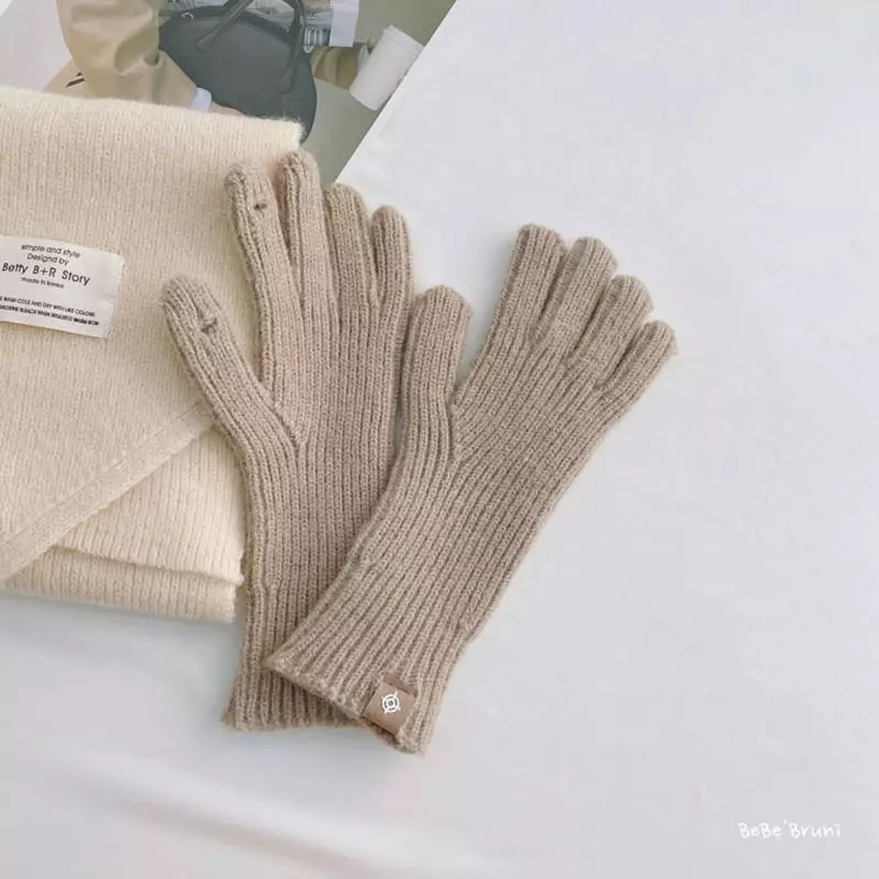 Bebe Bruni - Korean Children Fashion - #kidsshorts - Patch Gloves - 11