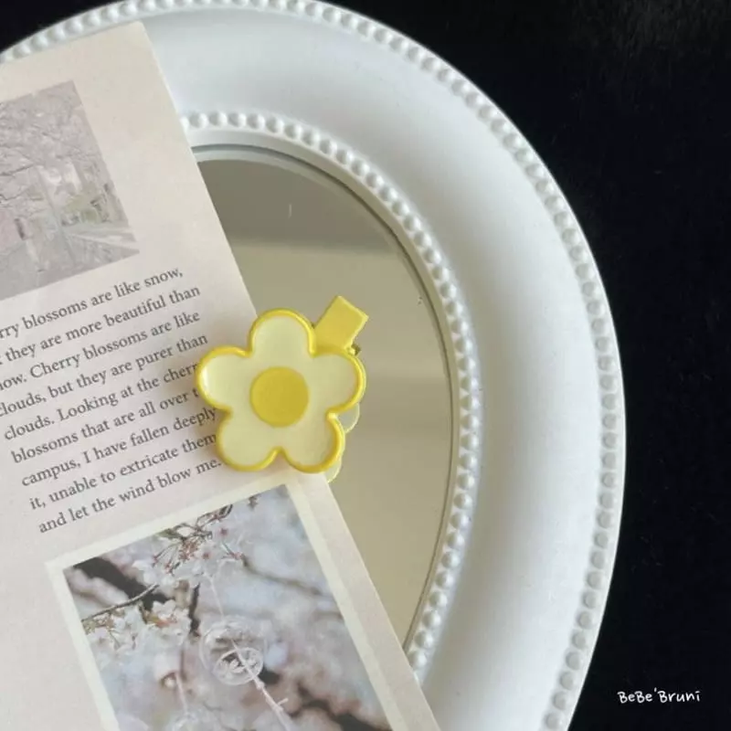 Bebe Bruni - Korean Children Fashion - #stylishchildhood - Circle Flower Hairpin - 3