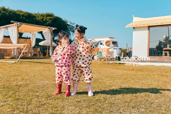 Concocter - Korean Children Fashion - #childrensboutique - Strawberry Top Bottom Set - 4