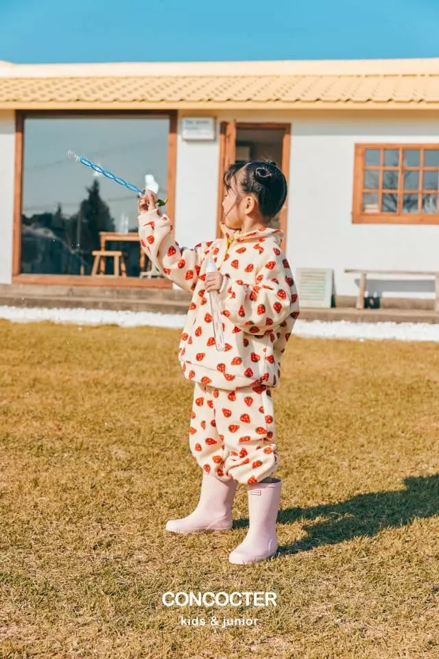 Concocter - Korean Children Fashion - #kidsshorts - Strawberry Top Bottom Set - 7