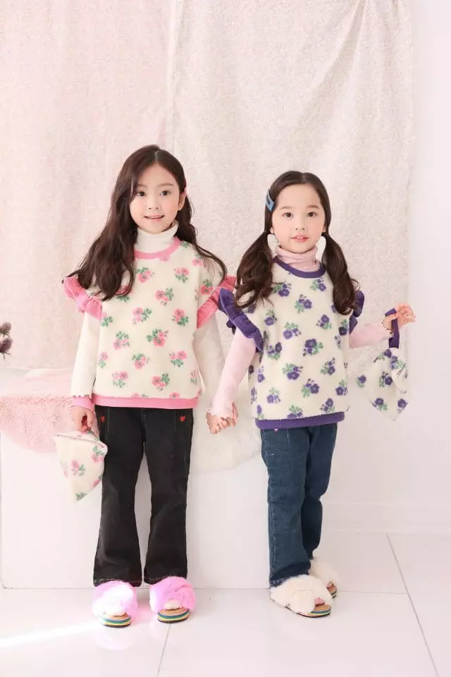 Dalla - Korean Children Fashion - #littlefashionista - Petit Triangle Bag - 3