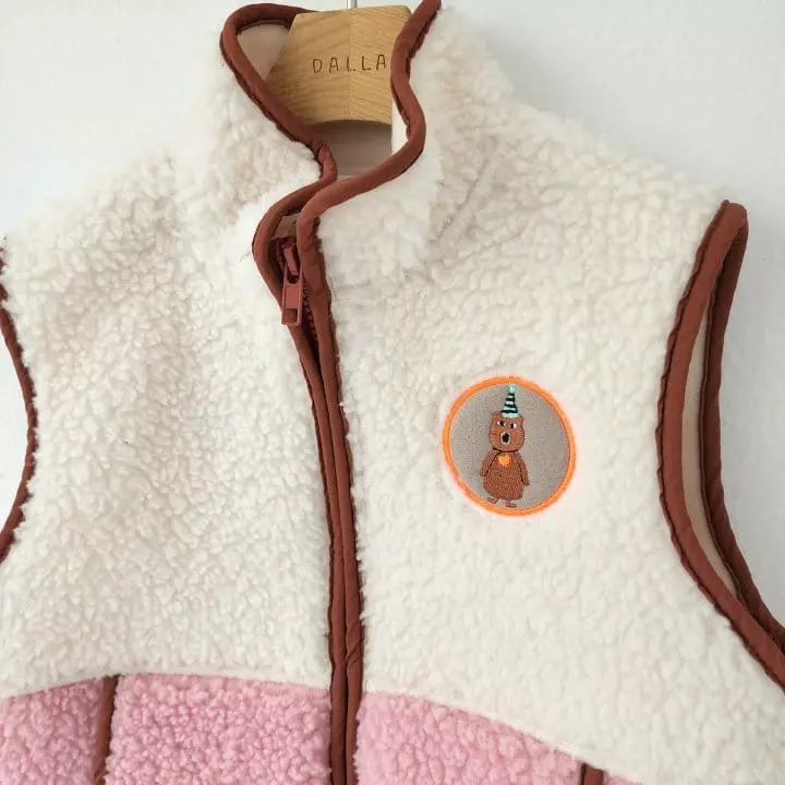 Dalla - Korean Children Fashion - #prettylittlegirls - Bear Fleece Vest - 9