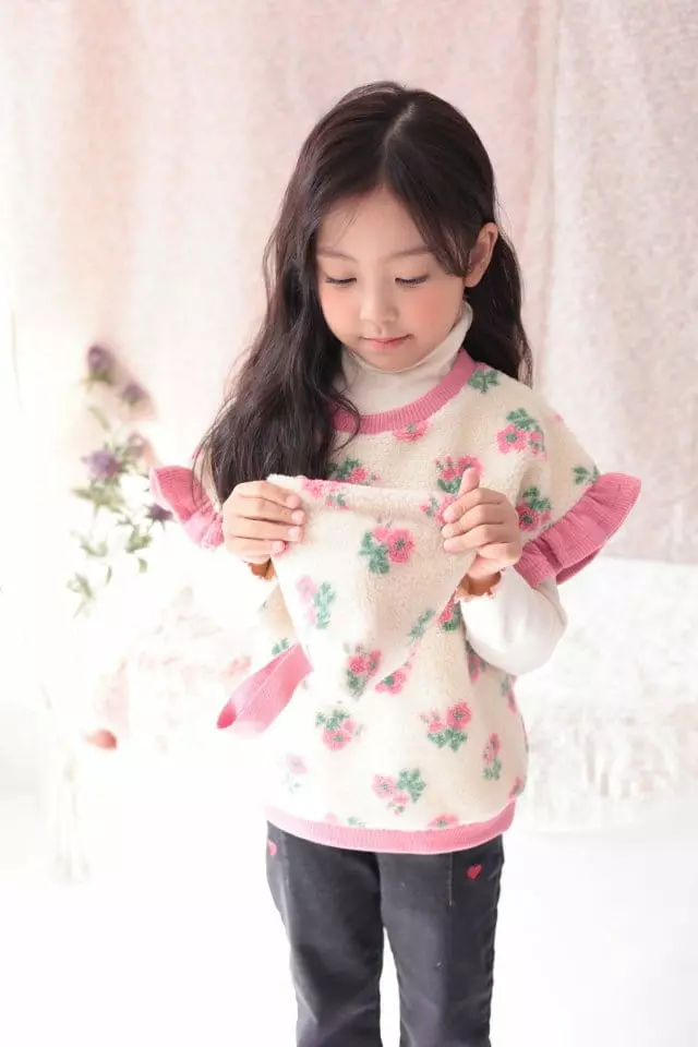 Dalla - Korean Children Fashion - #prettylittlegirls - Petit Triangle Bag - 6