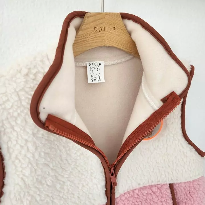 Dalla - Korean Children Fashion - #stylishchildhood - Bear Fleece Vest - 12