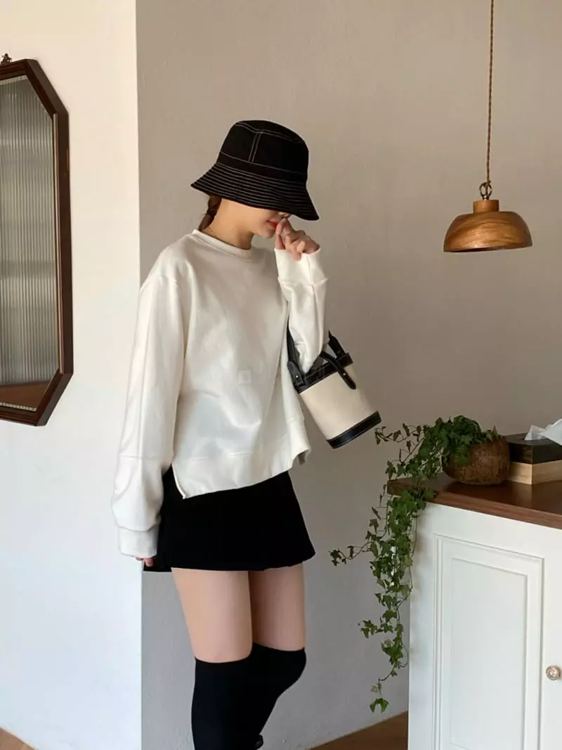 Dawning - Korean Women Fashion - #womensfashion - Puff Slit Sweatshirt - 9