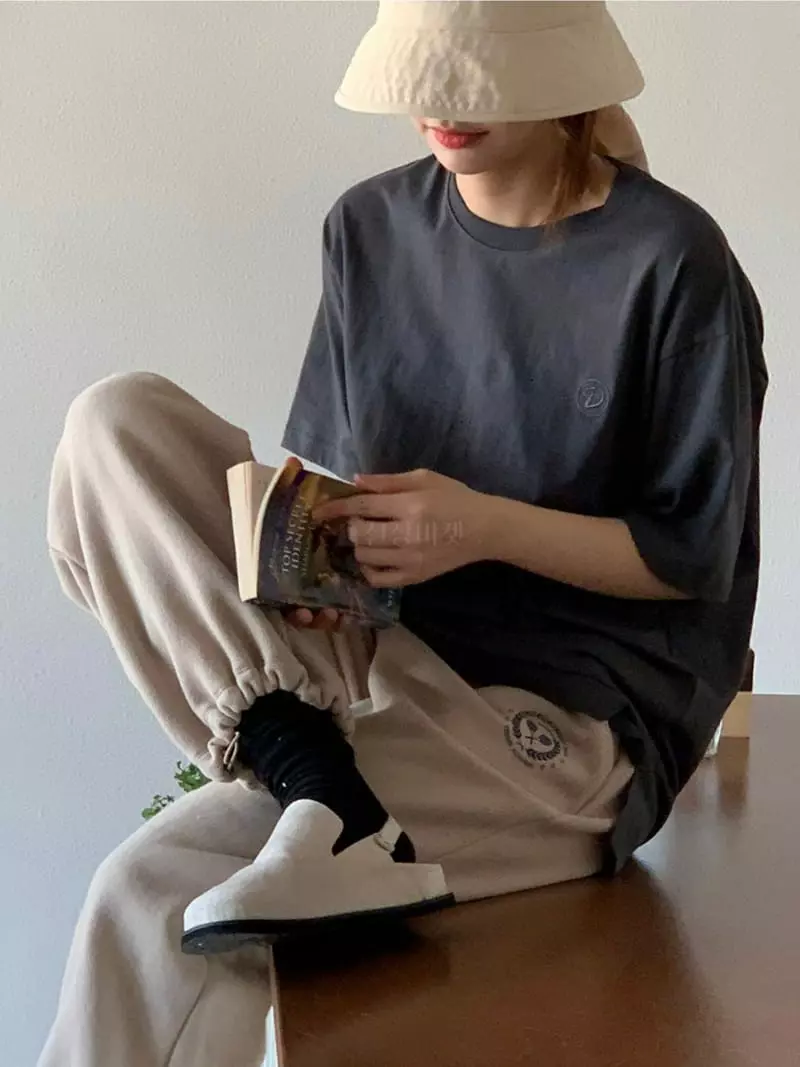 Dawning - Korean Women Fashion - #womensfashion - Embroidery Loose Tee - 5