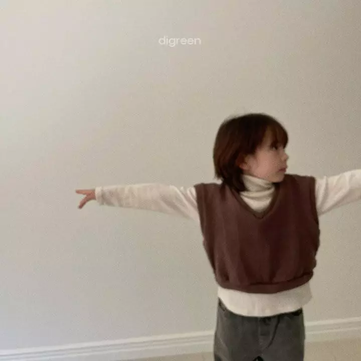Digreen - Korean Children Fashion - #kidsshorts - Crop Knit Vest - 2
