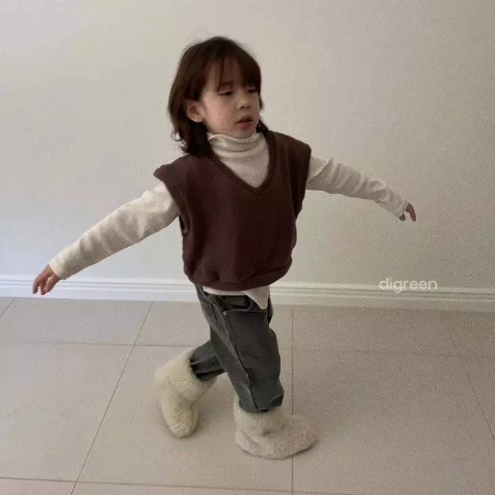 Digreen - Korean Children Fashion - #littlefashionista - Crop Knit Vest - 6