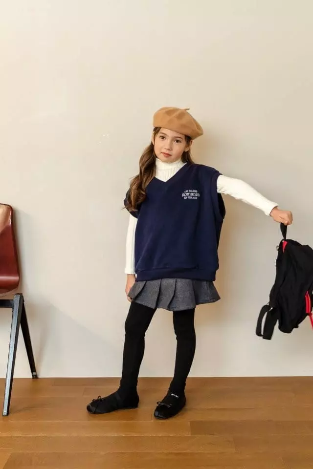 Dore Dore - Korean Children Fashion - #discoveringself - Fleece Embroidery Vest - 4