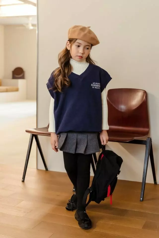 Dore Dore - Korean Children Fashion - #kidsstore - Fleece Embroidery Vest - 6