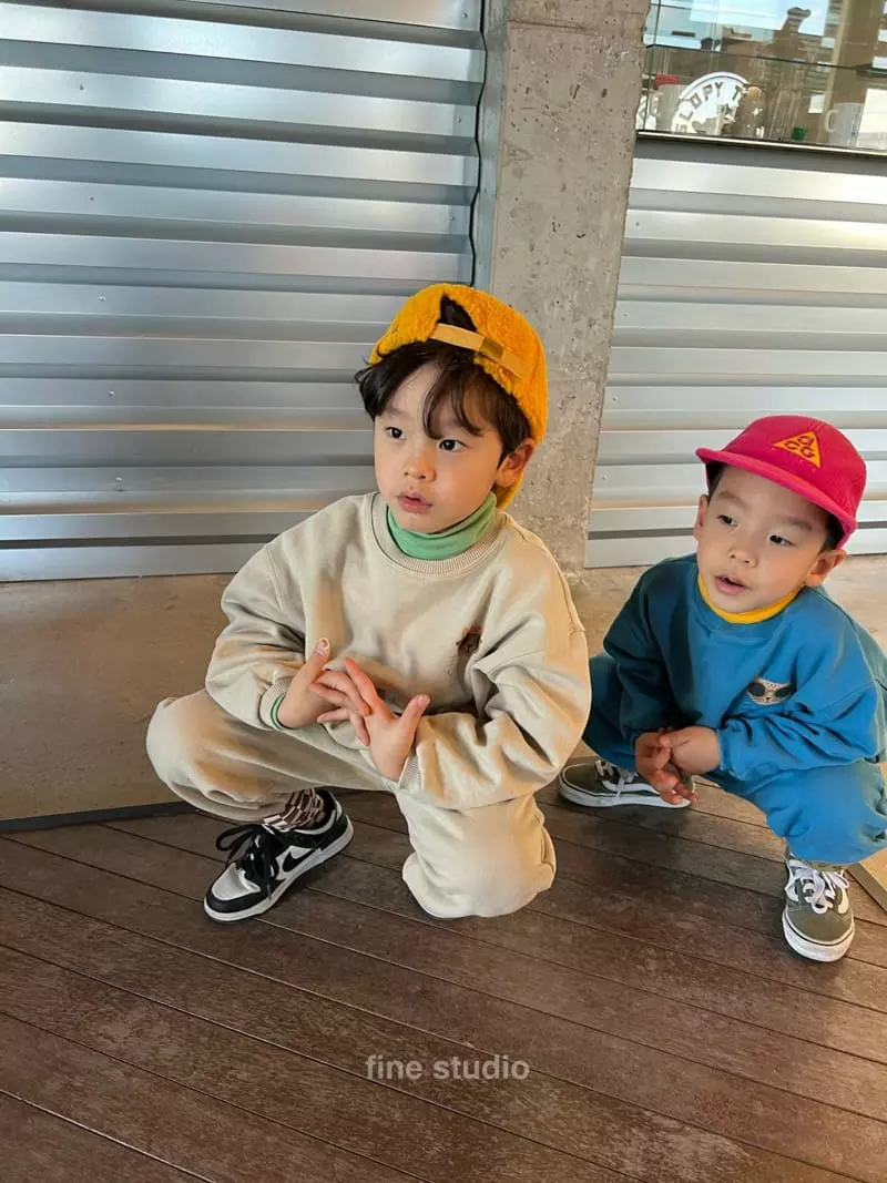 Fine Studio - Korean Children Fashion - #littlefashionista - Person Trainning Set