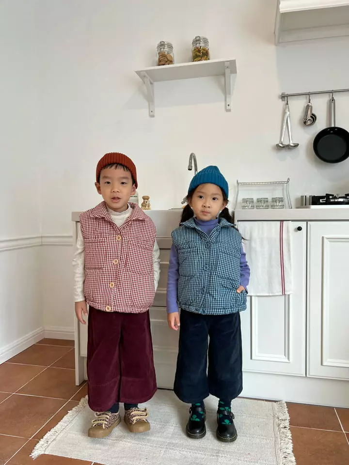 Fine Studio - Korean Children Fashion - #littlefashionista - Enffy Padding Vest - 2