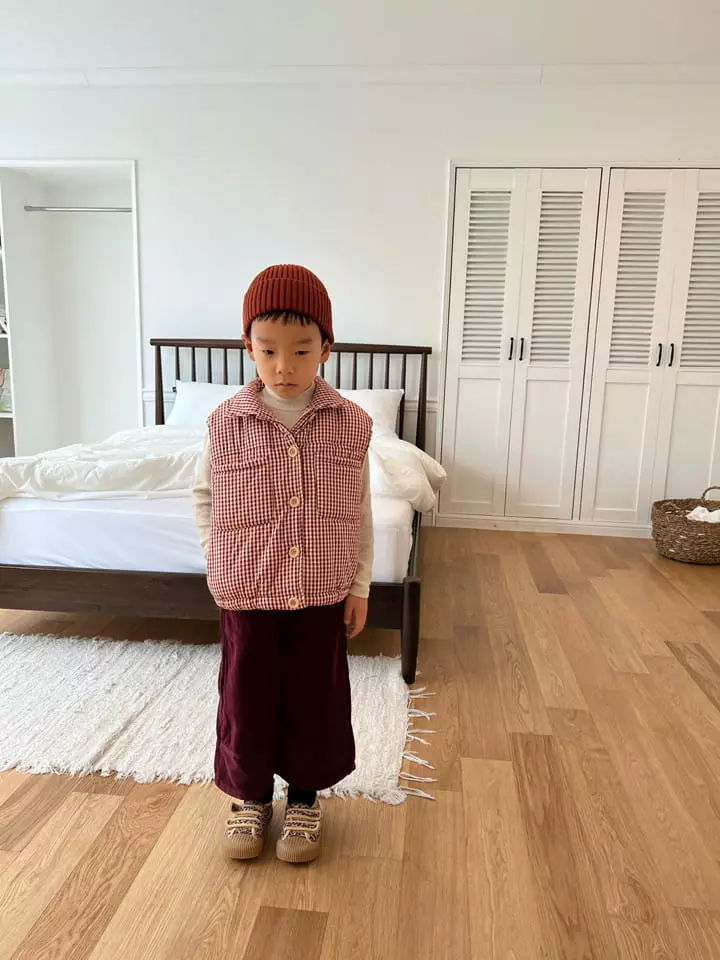 Fine Studio - Korean Children Fashion - #magicofchildhood - Enffy Padding Vest - 3