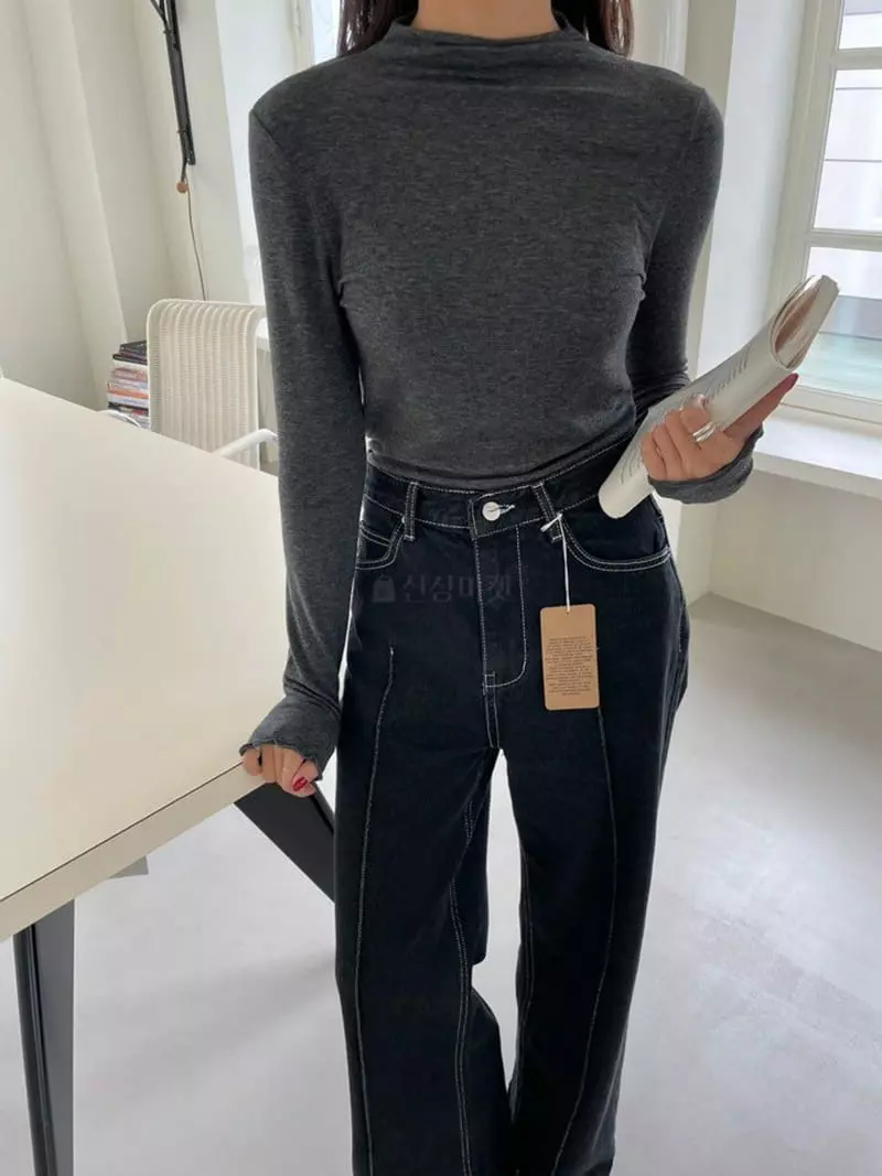 Floor - Korean Women Fashion - #romanticstyle - Turtleneck Tee - 3