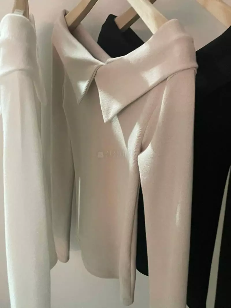 Flutter - Korean Women Fashion - #momslook - Off Collar Tee - 5