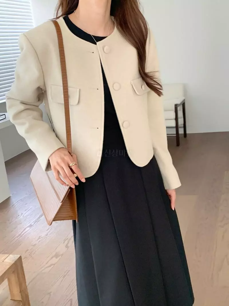 Flutter - Korean Women Fashion - #momslook - Round Jacket