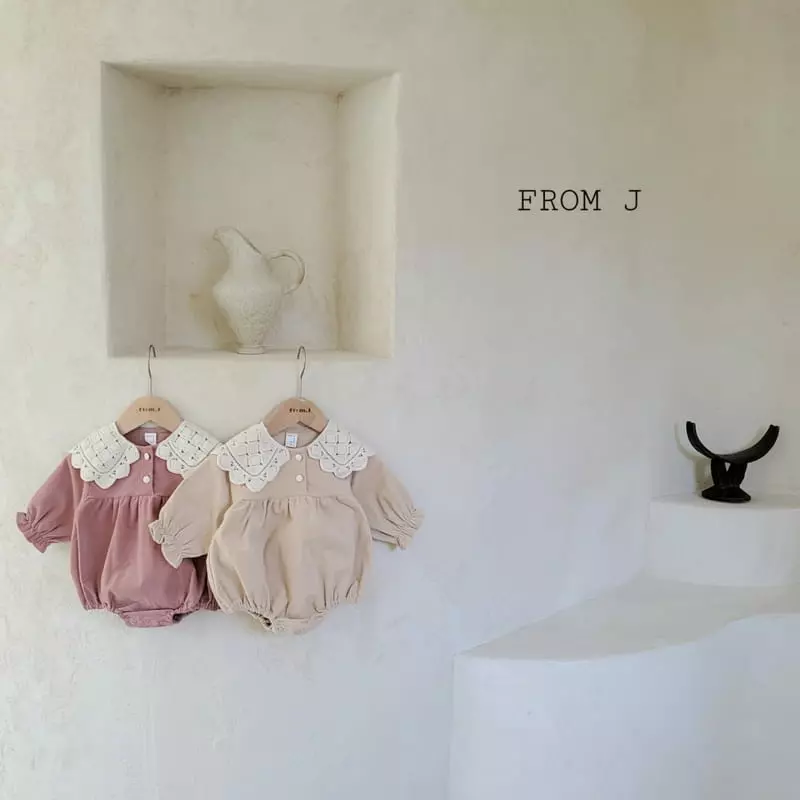 From J - Korean Baby Fashion - #babyfever - Quilting Collar Bodysuit - 5